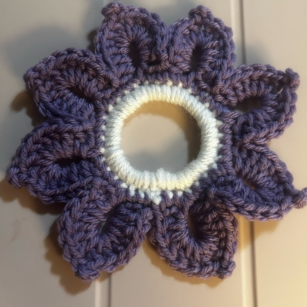 Crochet Flower Scrunchies
